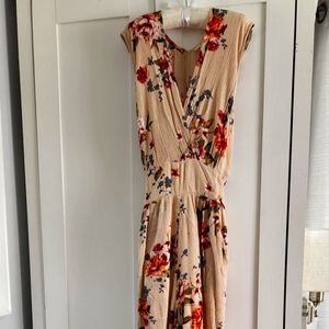 Floral Illa Illa Romper size Small